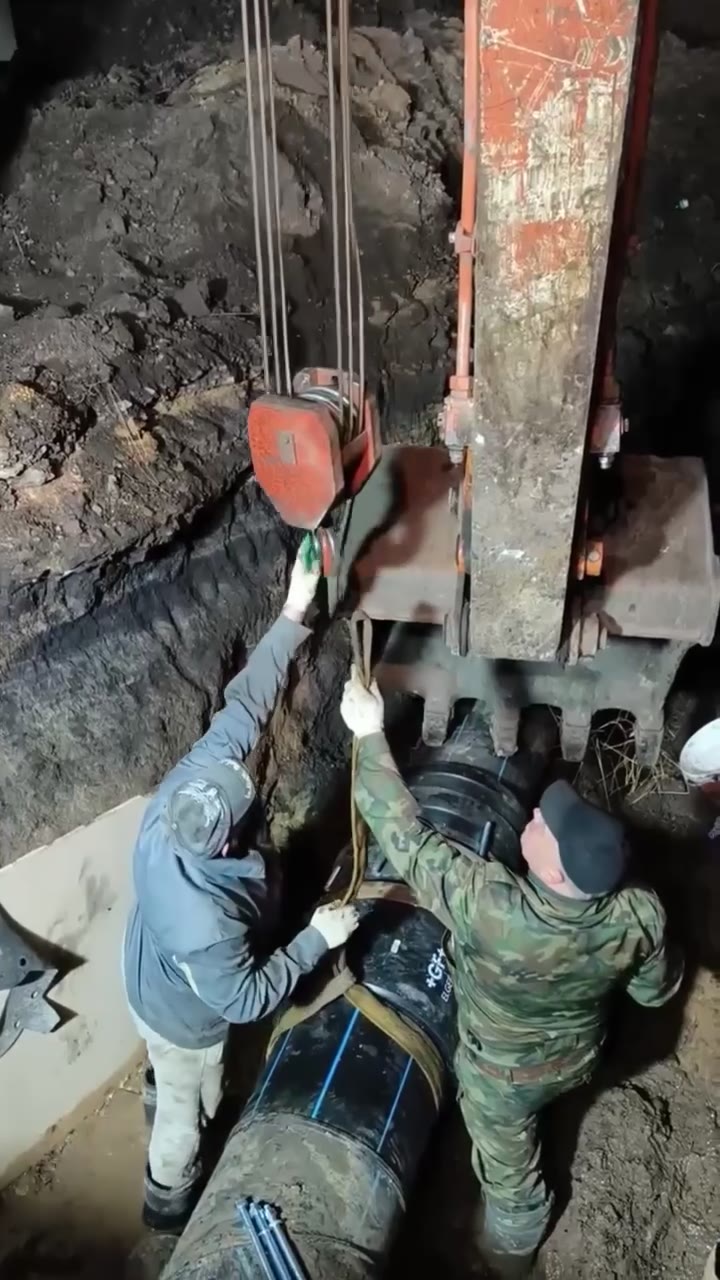 Ремонт водовода в Донском