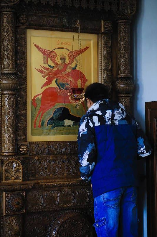 Молебен у храма «Нечаянная Радость»