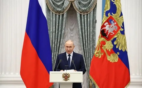 Владимир Путин подписал указ о награждении государственными наградами