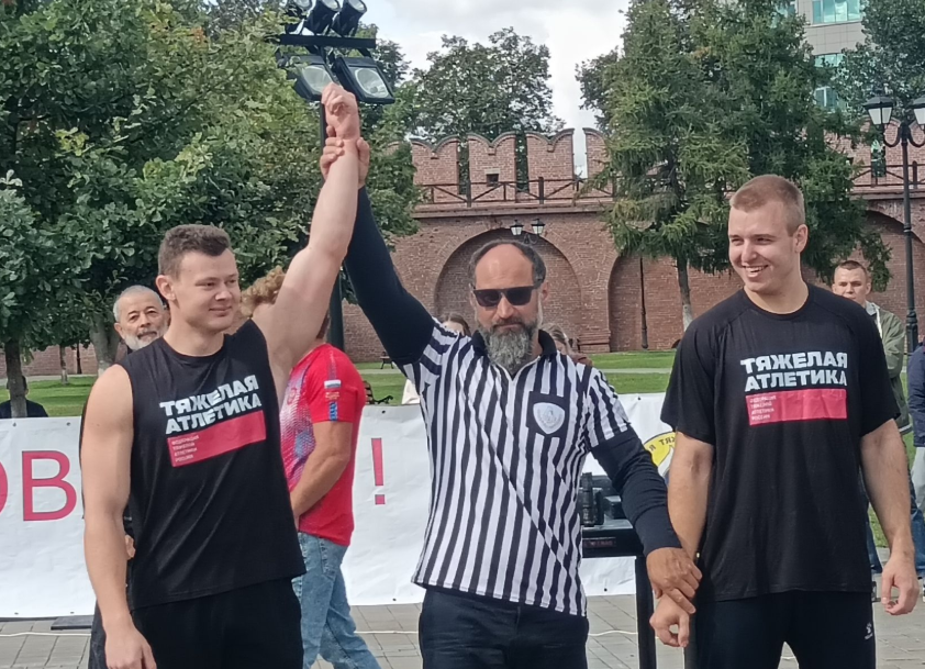 Силовые соревнования в Тульском кремле