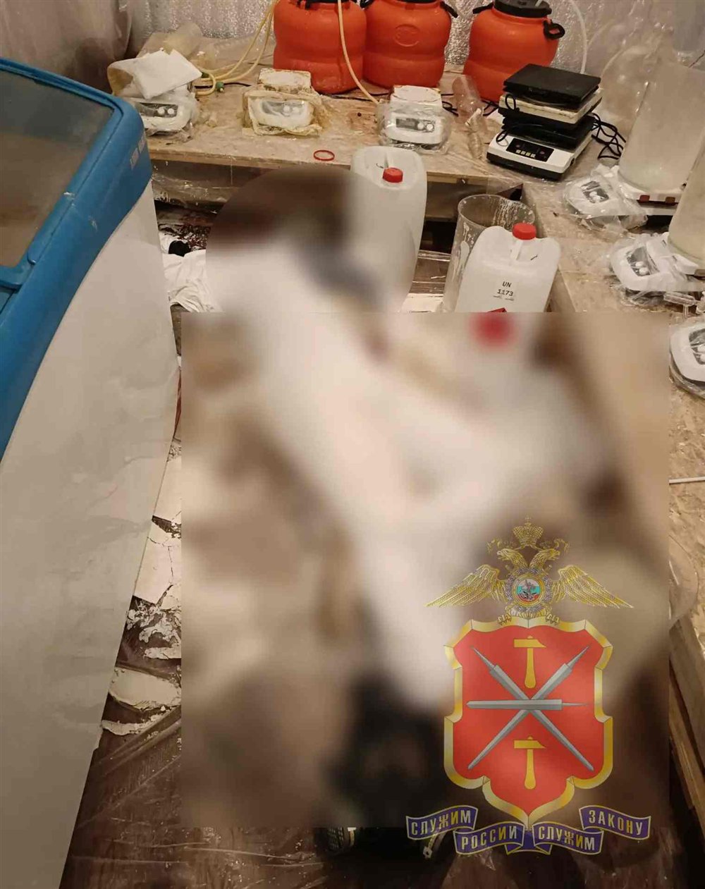 Обстановка в подпольной лаборатории под Венёвом