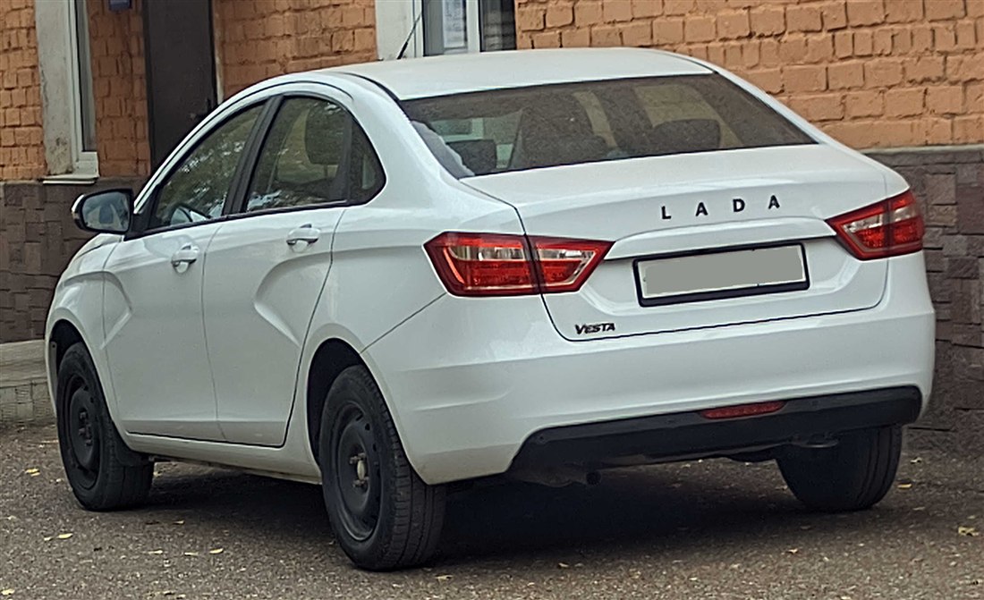 Lada Vesta того же поколения