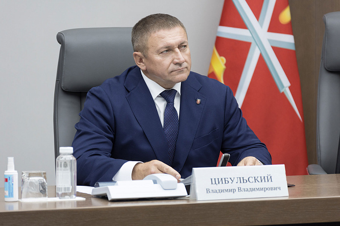 Заместитель губернатора Тульской области Владимир Цибульский на совещании по Восточному обходу